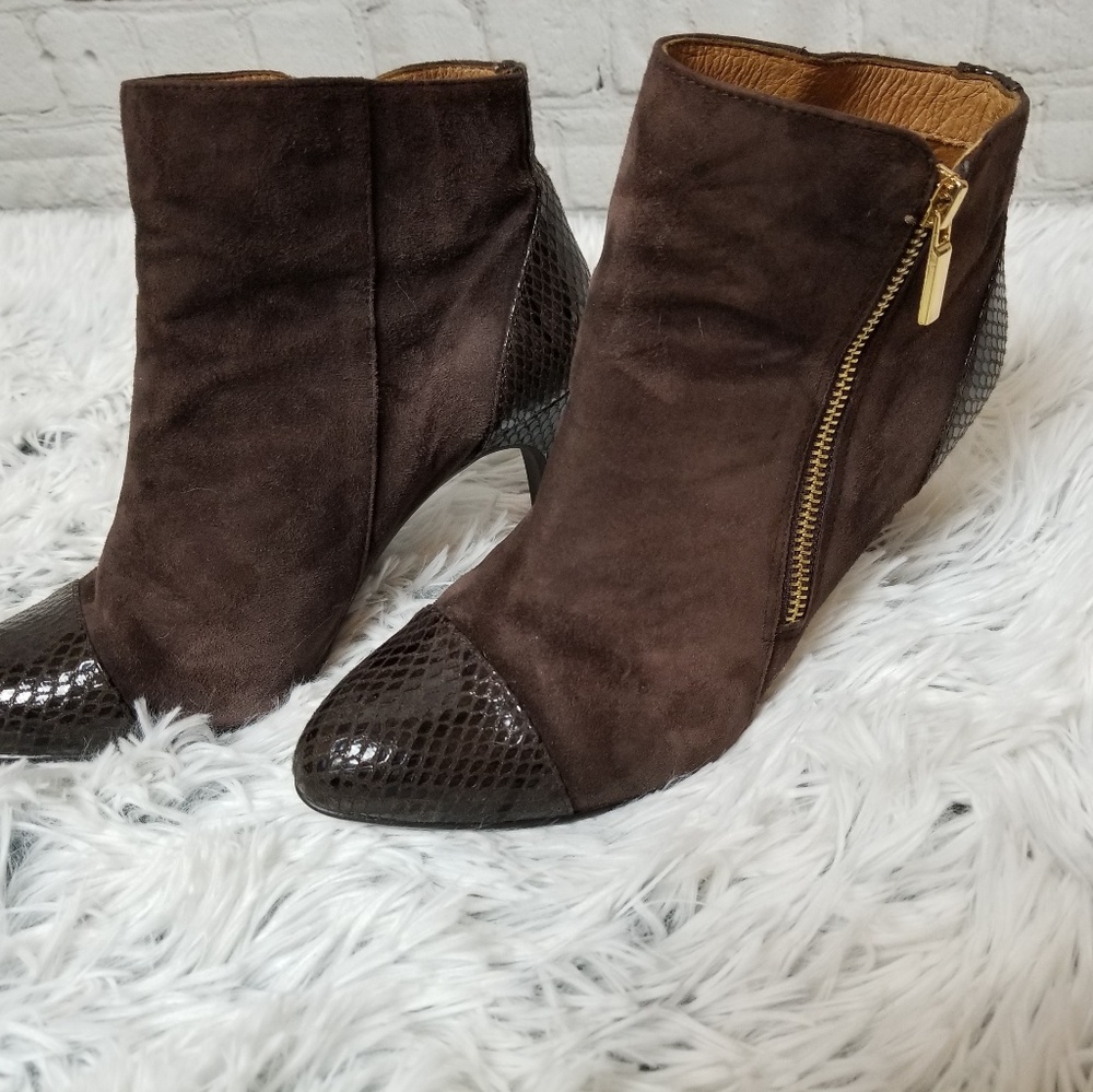 Soffti suede ankle boots